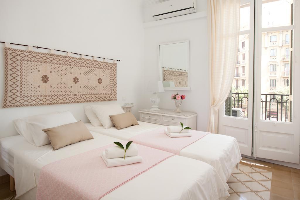 דירות ברצלונה Casa Muntaner חדר תמונה